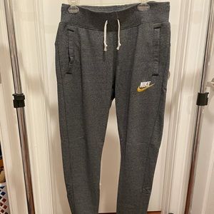 Nike Fleece Lifestyle Joggers